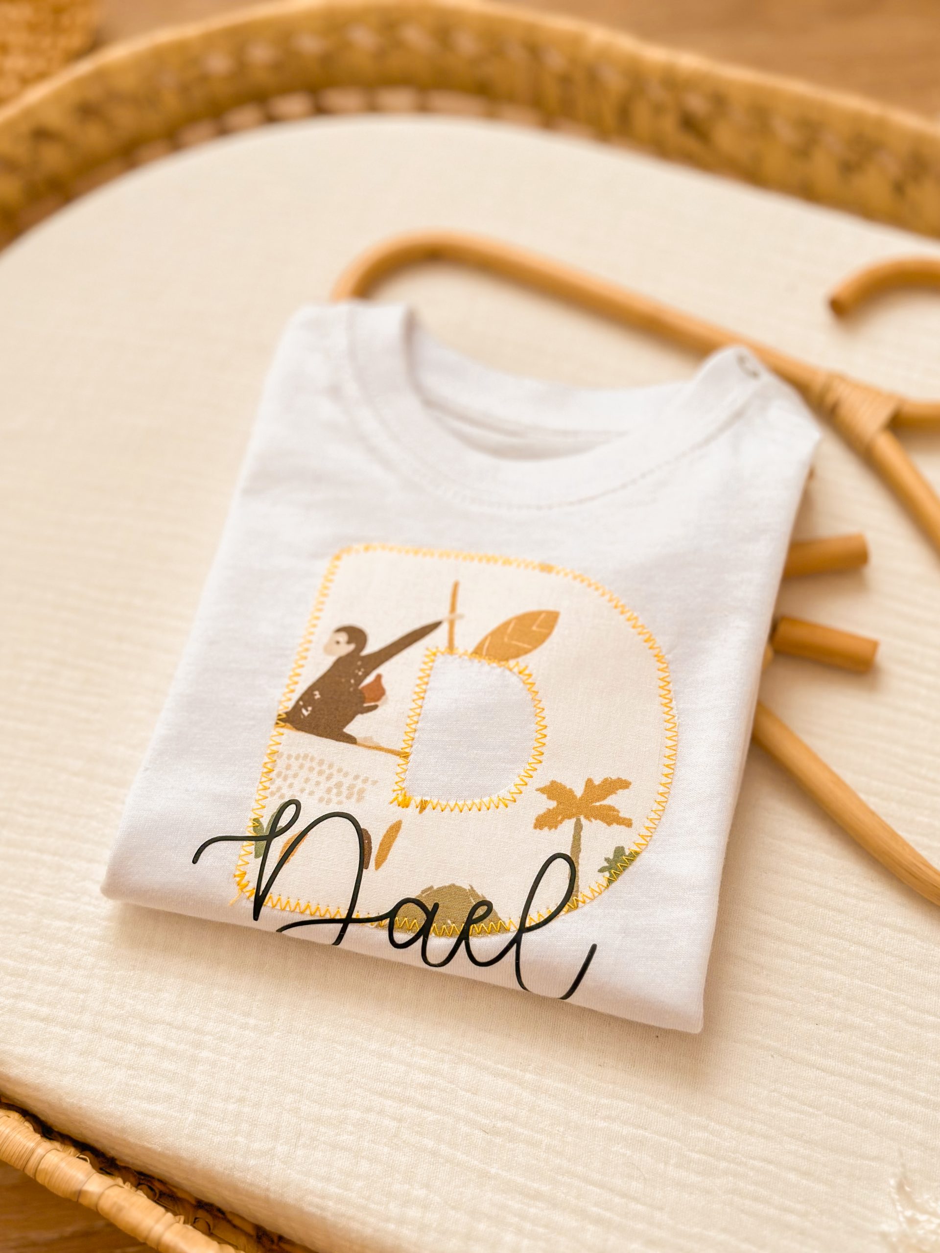 camiseta inicial estampada niño/a